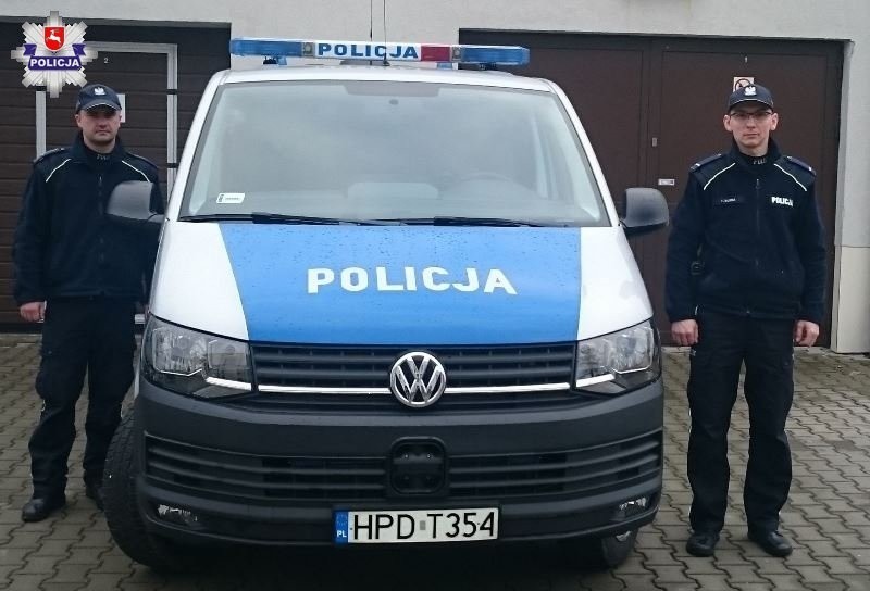 Interweniujący policjanci Tomasz Bryk i Tomasz Burda