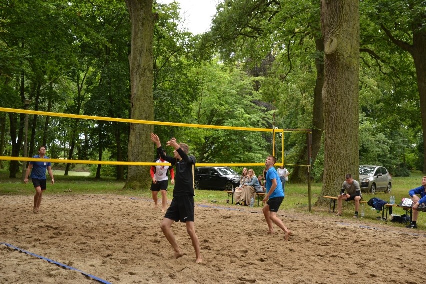 Otwarty Turniej Siatkówki Plażowej o Puchar Wójta Gminy Lipno w Jastrzębiu był bardzo emocjonujący!