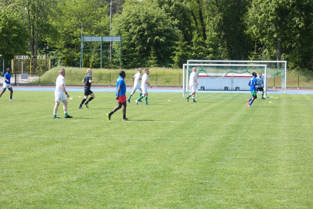 Na stadionie w Pionkach został rozegrany piłkarski turniej przyjaźni Polska – Rwanda.