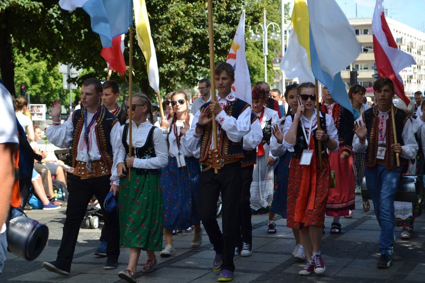 Ponad 7000 pątników w 26 grupach zakończyło dziewięciodniową...