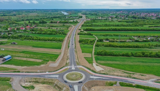 ponad 15-km droga "wymijająca" dwa miasta kosztowała ponad 230 mln złotych