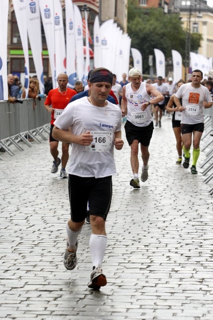 Maraton Wrocław - ZDJĘCIA - zawodnicy z numerami 1 - 200