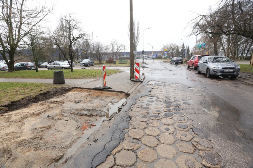 Ruszyły remonty czterech ulic na Kozinach. Na początek ekipa drogowców wkroczyła na Ossowskiego. Które będą następne?