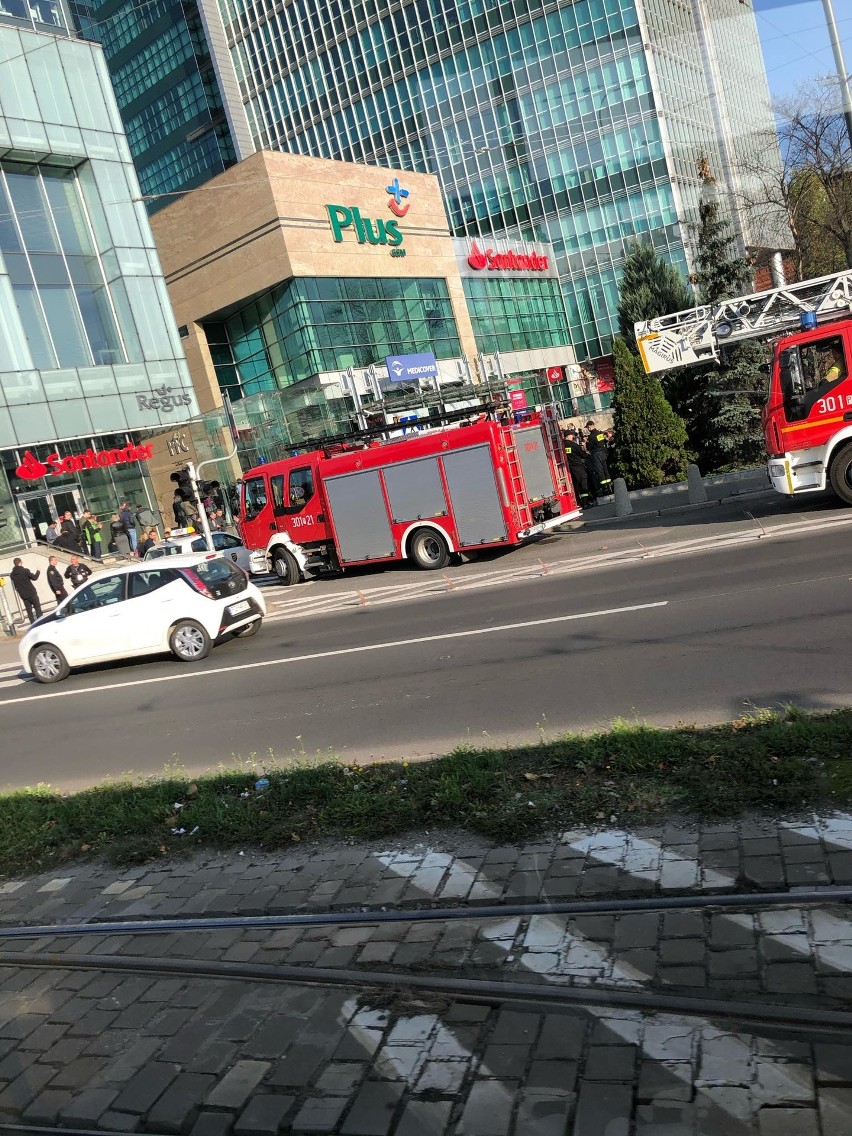 W środę około godz. 10 przy hotelu IBB Andersia było...