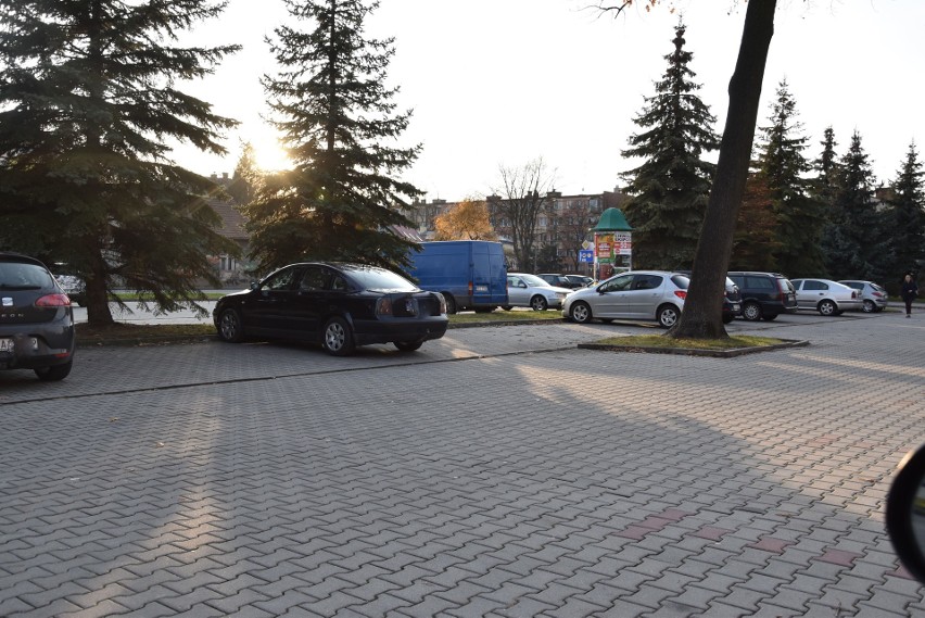 Tarnów. Sąd przyznał miastu rację w sporze ze spadkobiercami o prawo do parkingu w Gumniskach