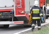 Wypadek koło Skąpego w powiecie świebodzińskim. Auto uderzyło w drzewo