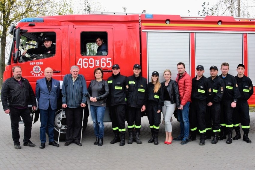 - Tutaj wszyscy kochają straż. Zresztą nie tylko w mojej...