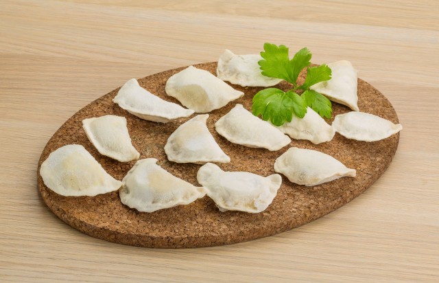 Pierogi z kapustą i grzybami, pierogi ruskie i kluski śląskie. Ile mają kalorii?Pierogi z kapustą i grzybami, pierogi ruskie i kluski śląskie. Ile mają kalorii?