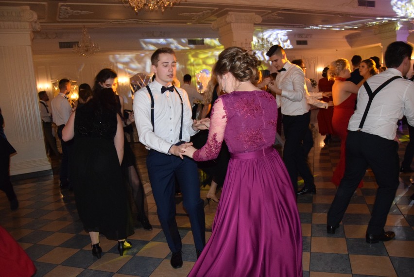 Studniówka 2019 Bal LO Mońki w Dworze Czarneckiego [ZDJĘCIA, WIDEO]