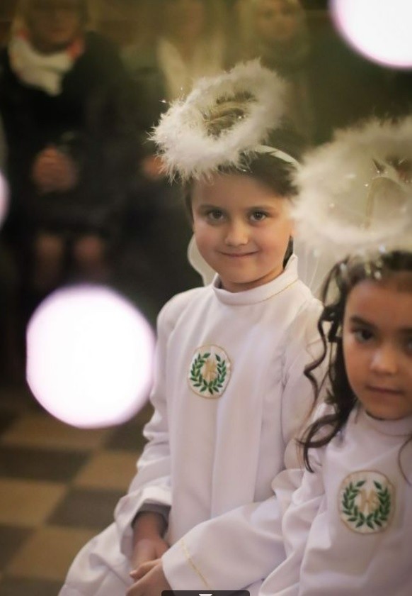 Święto Trzech Króli w Oleśnicy. Piękne jasełka w wykonaniu przedszkolaków i uczniów (ZDJĘCIA)