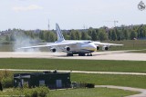 Gdynia. Na lotnisku w Babich Dołach wylądował potężny samolot An-124 [ZDJĘCIA, FILM]