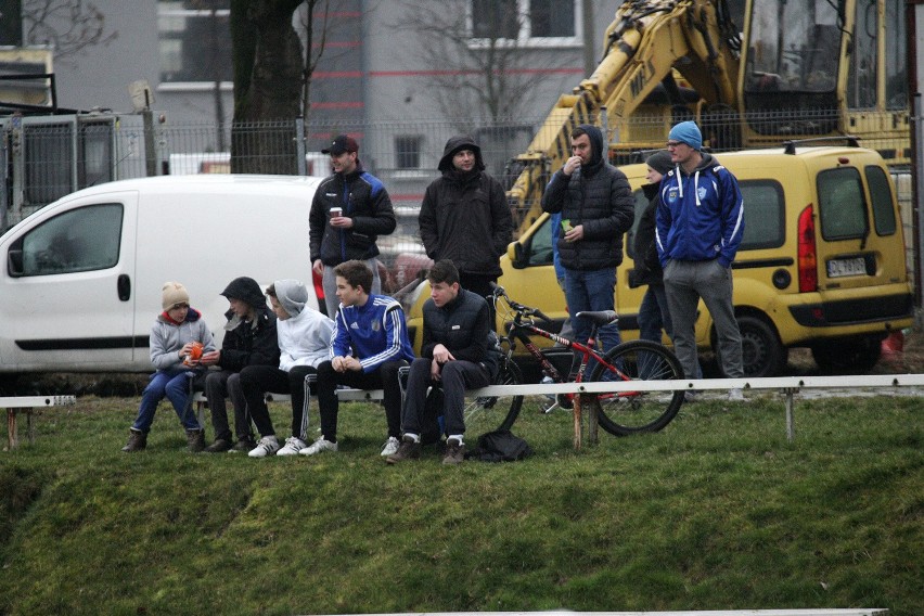 Małe ligi - spotkamy tam wszystko, co w wielkim futbolu, a...