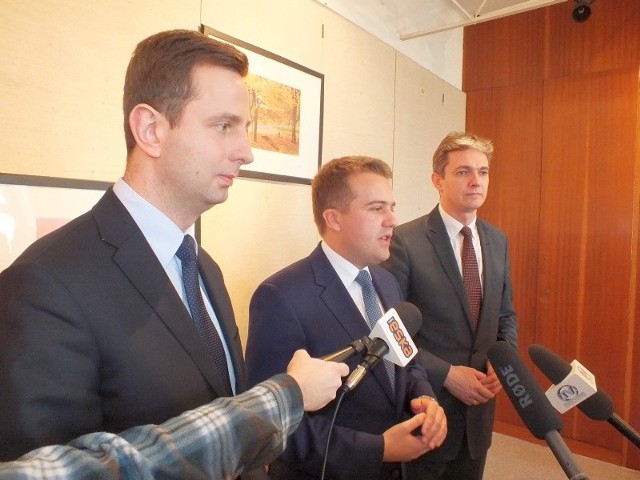 Konferencja prasowa ministra Władysława Kosiniak-Kamysza, marszałka Adama Jarubasa i Marka Materka trwała osiem minut