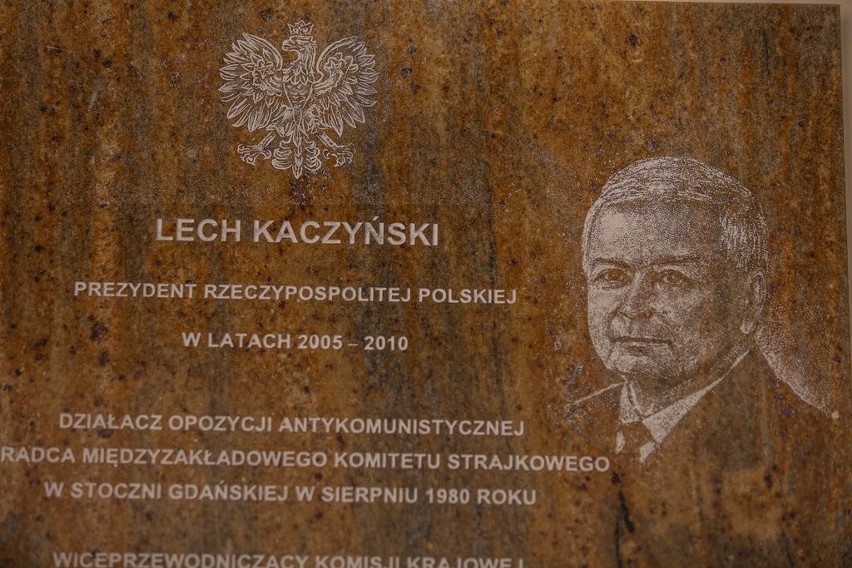 Nadano imię Lecha Kaczyńskiego sali w Pomorskim Urzędzie Wojewódzkim [ZDJĘCIA]