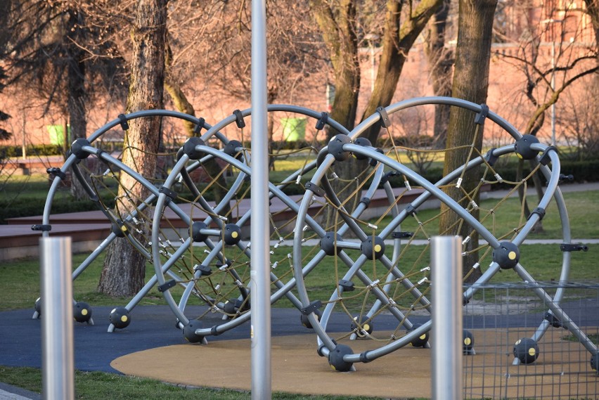 Park Tematyczny nad Nacyną znajduje się w Rybniku przy ul....