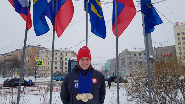 Ola Bednarek z medalami w zimowym Murmańsku