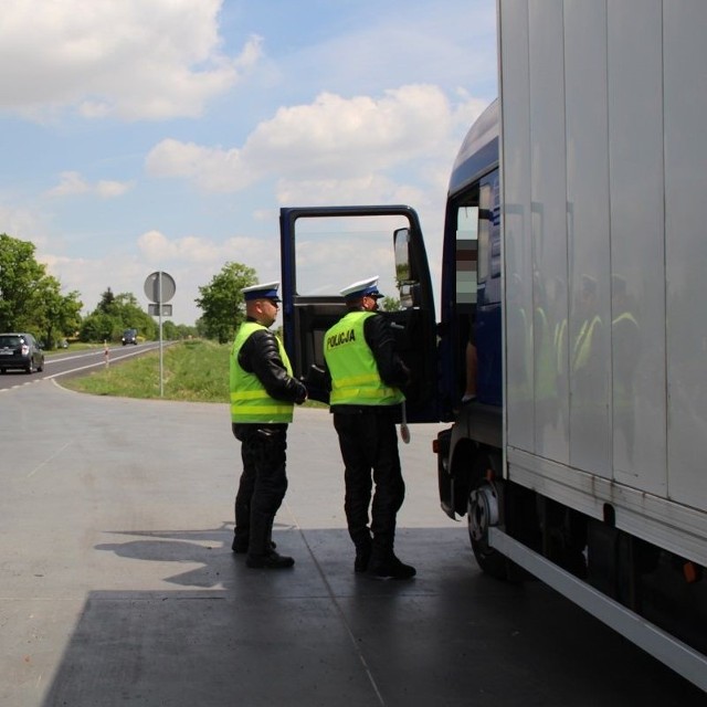 Na drogach powiatu nakielskiego przeprowadzono działania prewencyjne pt. Truck & Bus