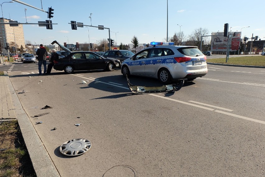 Wypadek na skrzyżowaniu ulic Zwierzynieckiej z Wiejską w...