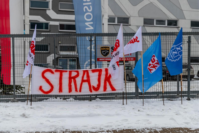 Kolejny dzień strajku w byłych Uchwytach. Nadal bez porozumienia w sprawie zarobków w Bison-Bial