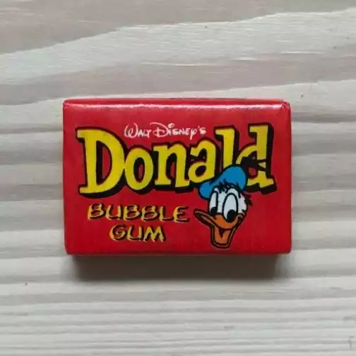 Donald to jedna z najbardziej rozpoznawalnych gum na świecie. Wyprodukowana została przez firmę Maple Leaf.