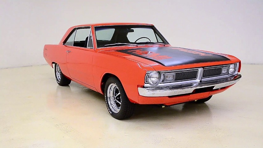W latach 60. i 70. ubiegłego wieku Dodge opracował coupe,...