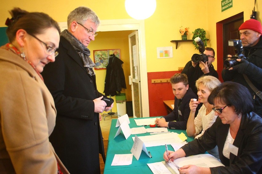 Kandydaci na prezydenta Poznania zagłosowali w drugiej turze