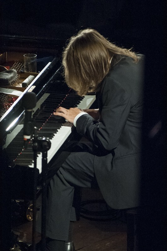 Leszek Możdżer zagrał na Festiwalu Pianistyki PolsPodczas trzeciego dnia 48 Festiwalu Pianistyki Polskiej w Słupsku, na scenie filharmonii Sinfonia Baltica wystąpił Leszek Możdżer.