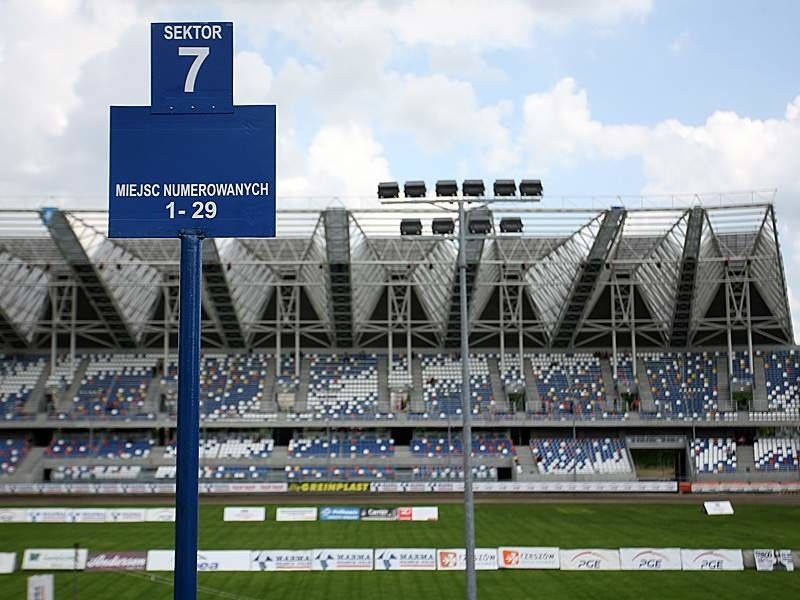 Pierwszy dzień otwarcia Stadionu Miejskiego w Rzeszowie