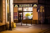 Coraz więcej Polaków umiera przez alkohol. Czy zwiększenie akcyzy na napoje wysokoprocentowe rozwiąże problem?