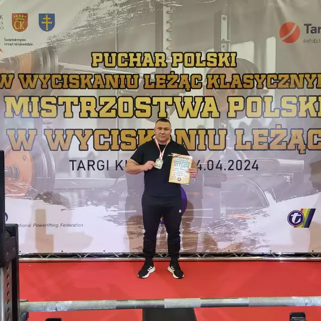 Rafał Jaroszewski - mistrz Polski w wyciskaniu sztangi leżąc w wadze + 120 kg