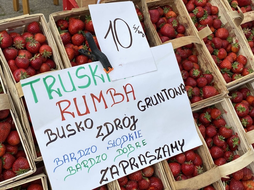 Truskawki rozchwytywane na kieleckich bazarach. Sprawdziliśmy, jakie ceny