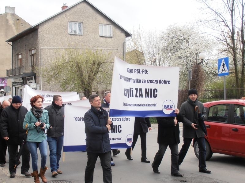 Marsz PiS w Ostrowcu