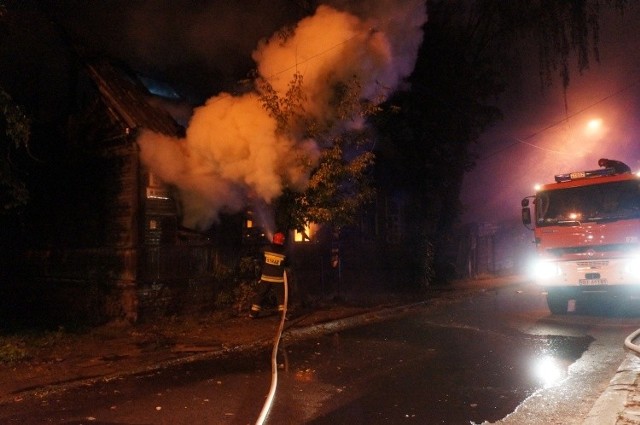 Bojary w ogniu. Pożar przy Skorupskiej 19.