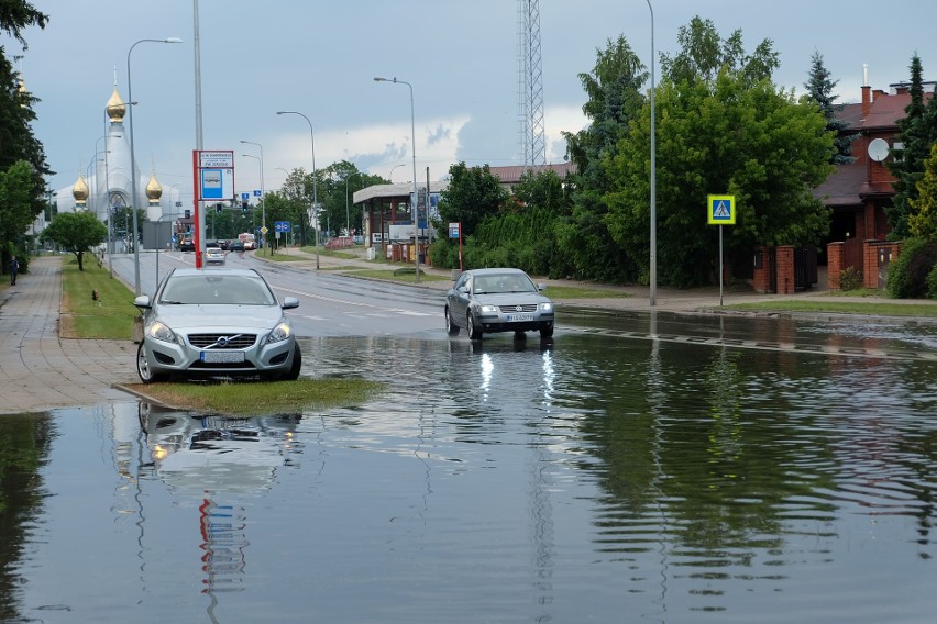 10.07.2020 burza przeszła przez Białystok - ul. Sławińskiego