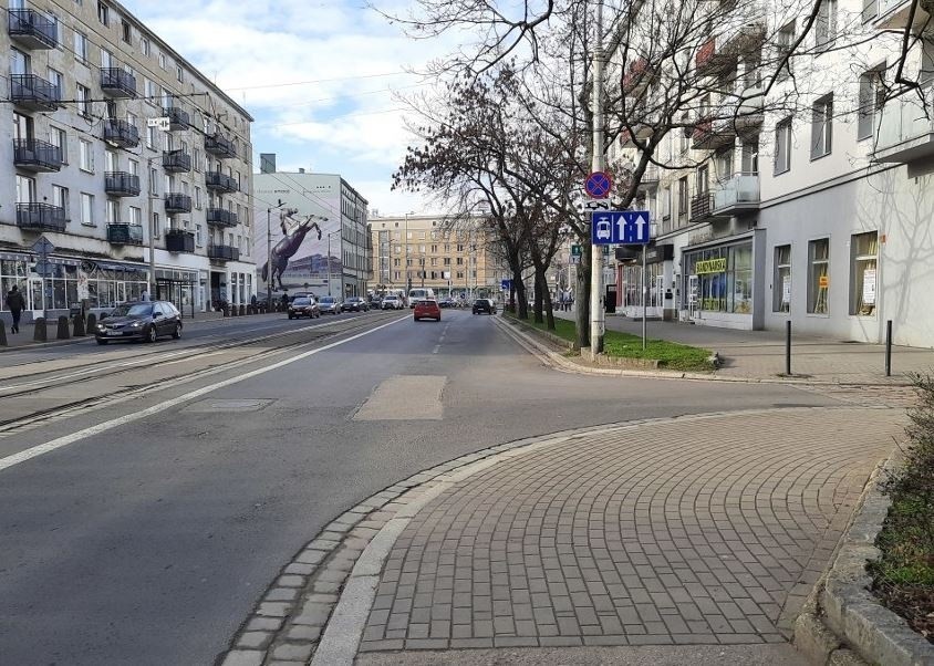 Na ulicy Sądowej we Wrocławiu powstaną ścieżki rowerowe.