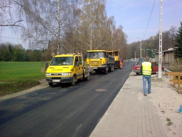 Gruntownie wyremontowano między innymi drogę w Gierałcicach.