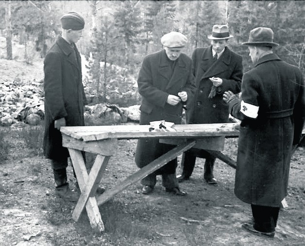 Katyń 1943. Prace komisji  Czerwonego Krzyża