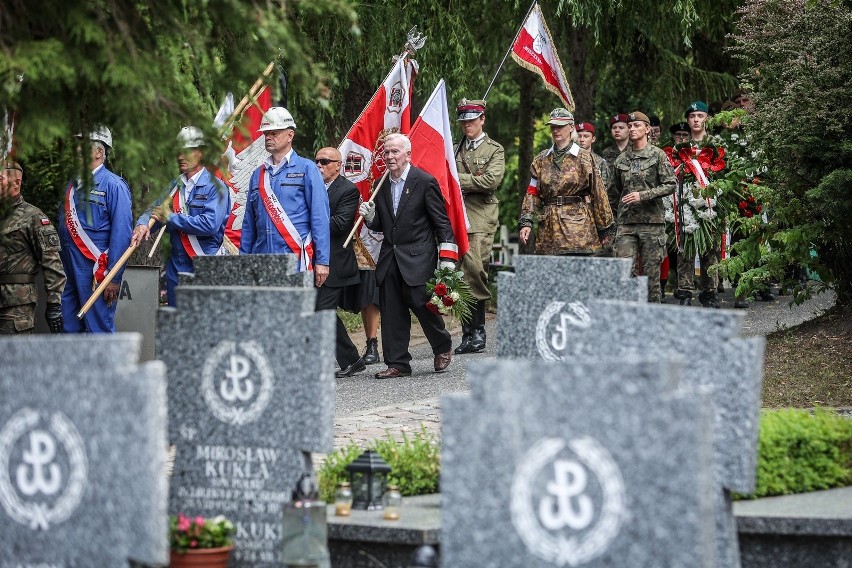 Gdańsk. Ostatnie pożegnanie kpt. Władysława Dobrowolskiego - żołnierza Armii Krajowej i działacza "Solidarności". ZDJĘCIA