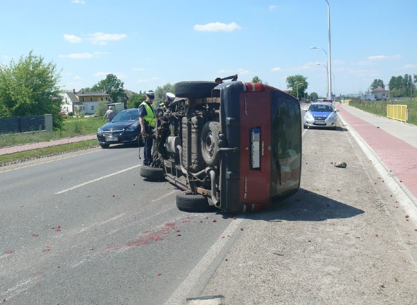 Wypadek w Bodzechowie. Auta mocno rozbite 