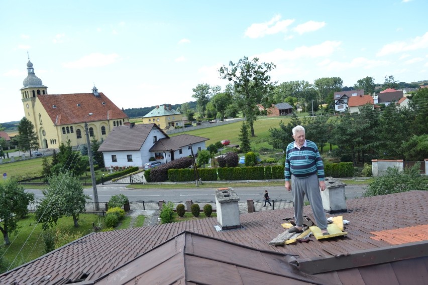 Burza w Zawadzie Książęcej zniszczyła dachy domów