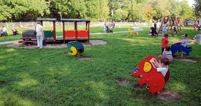 W dzielnicach krowoderskich mieszkańcy chcieliby doposażać i modernizować place zabaw