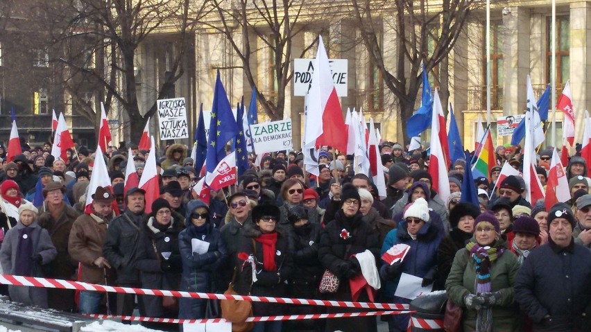 Manifestacja KOD w Katowicach. Trzeci raz [ZDJĘCIA + WIDEO]