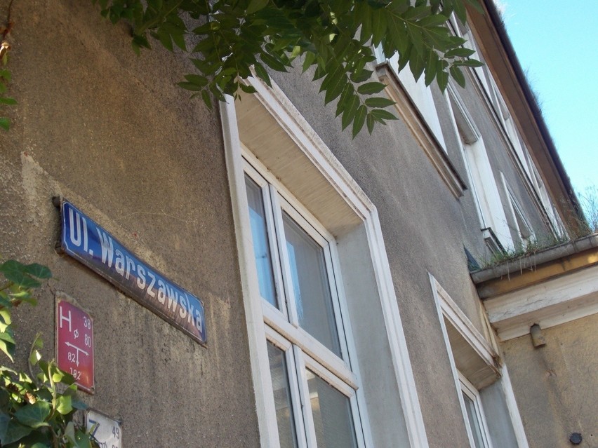 Szpital przy ul. Warszawskiej stoi pusty od 2007 r.
