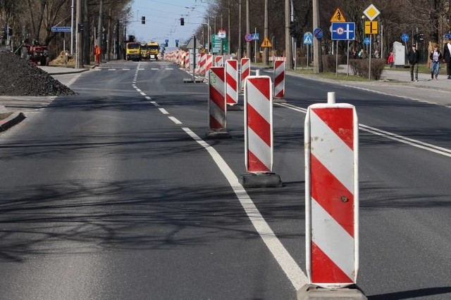 Ograniczenia w ruchu na Drodze Męczenników Majdanka w rejonie remontowanego skrzyżowania z ul. Grabskiego