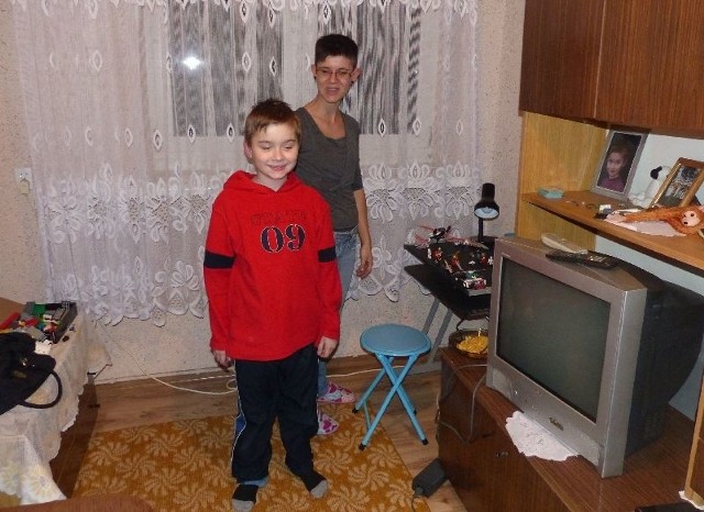 Najważniejsze, że odzyskałam syna &#8211; mówi Katarzyna Skłodowska. Mateusz cieszy się, że wreszcie jest z mamą.