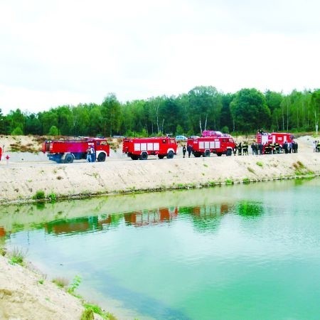 Wybudowany w ub. roku potężny zbiornik przeciwpożarowy ma poprawić bezpieczeństwo 10 tys. ha leśnego kompleksu