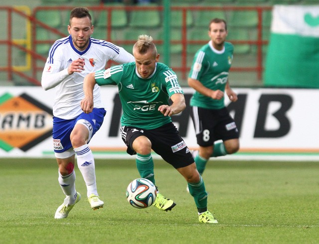 Łukasz Wroński zagrał we wszystkich meczach PGE GKS Bełchatów w tym sezonie, ale póki co nie zdobył żadnego gola