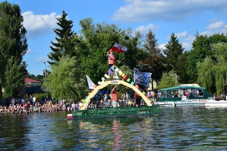 Mistrzostwa Polski w Pływaniu na Byle Czym 2019: Można już zgłaszać swoje projekty 