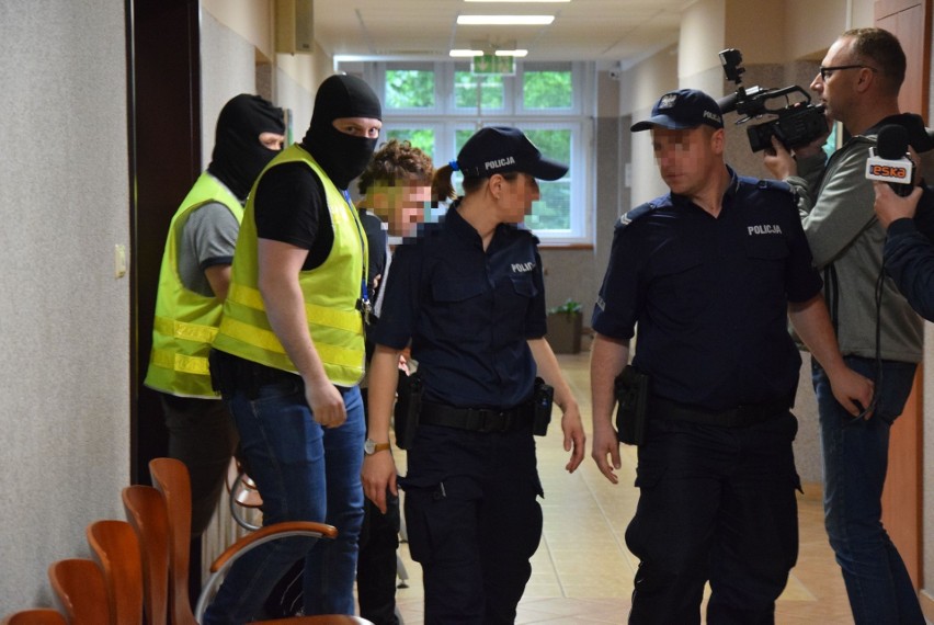 GORZÓW WLKP. Posiedzenie aresztowe dla 24-letniego mężczyzny, który zgwałcił i uwięził 9-latkę. Co zdecydował Sąd Rejonowy w Gorzowie?