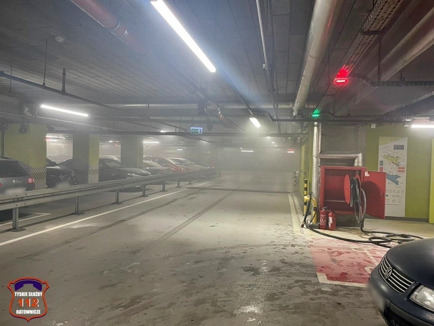 Pożar na parkingu podziemnym w Galerii Katowickiej. Obyło się bez ofiar